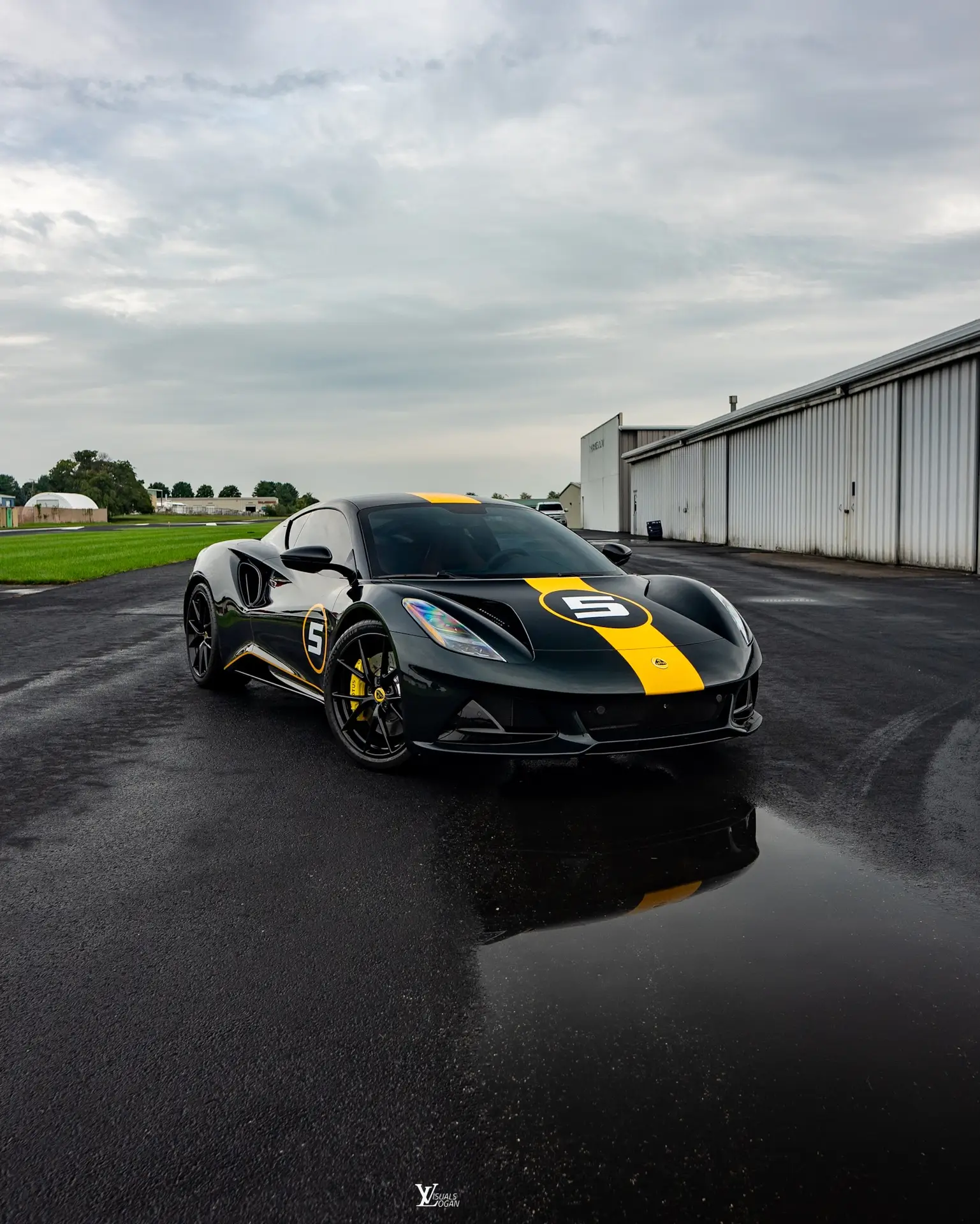 Lotus Emira
