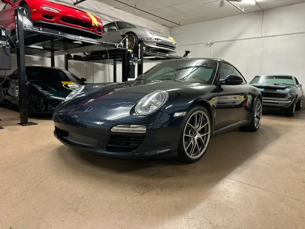 Drive Theory collector car storage — photo 3 of 7