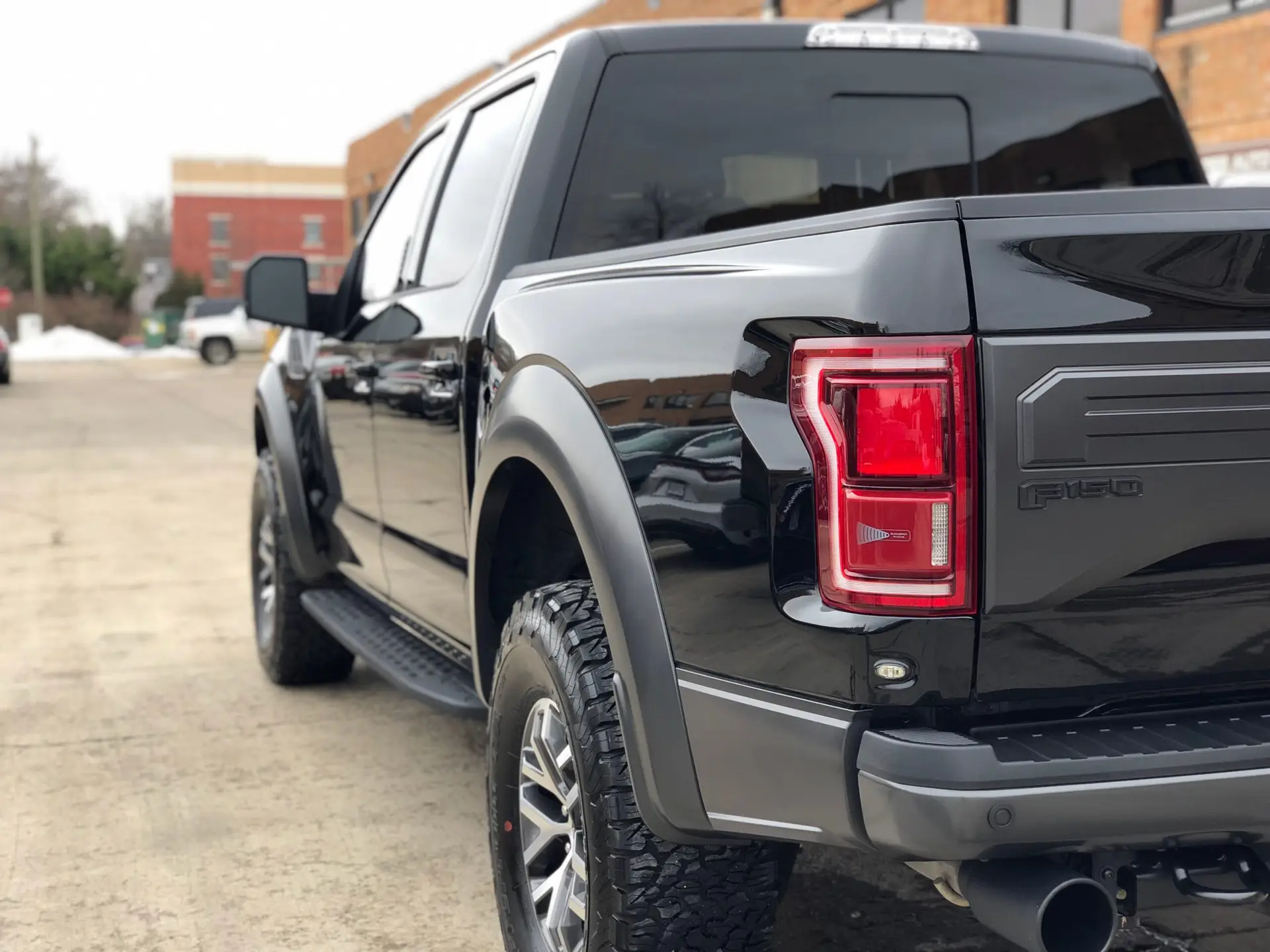 Ford F-150 Raptor — photo 2