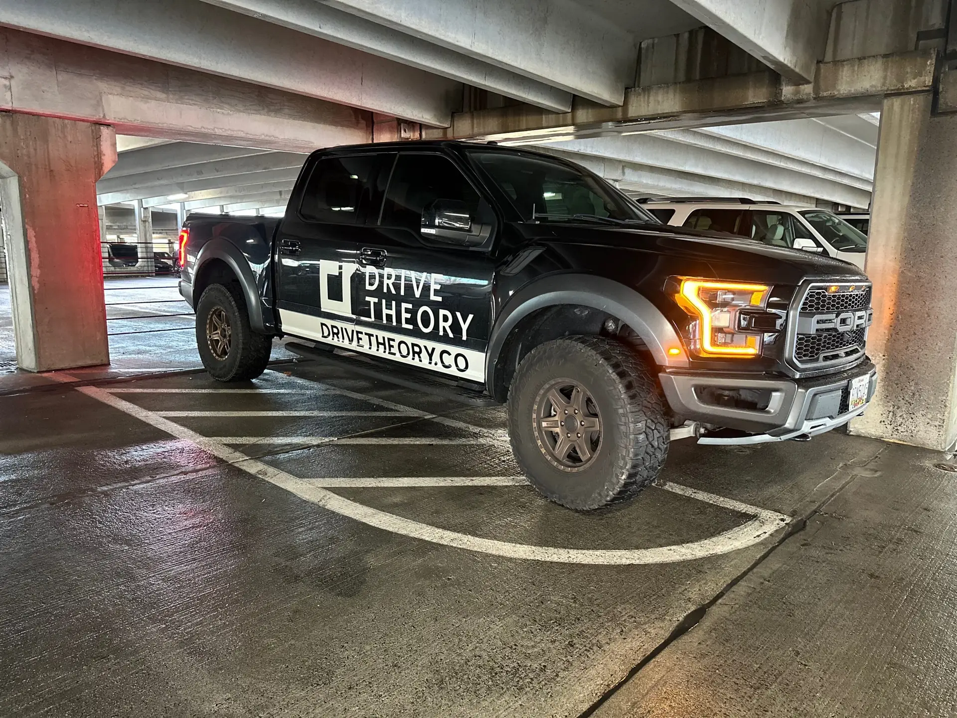 Ford F-150 Raptor — photo 5